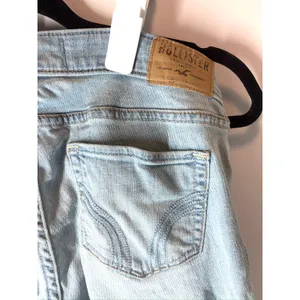 Hollister Diamond Quilted Rhinestone Jeans Size 3R Light Wash Indie Sleaze Y2K thumbnail 9