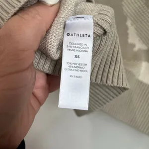 Athleta Merino Extra‎ Fine Blend Neutral Beige Tanish Lounge Sweater Size XS thumbnail 6