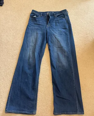Old Navy Jeans thumbnail 1