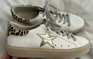 Shu Shop Womens Reba gold crinkle Pre Distressed Platform Sneakers size 9 thumbnail 1