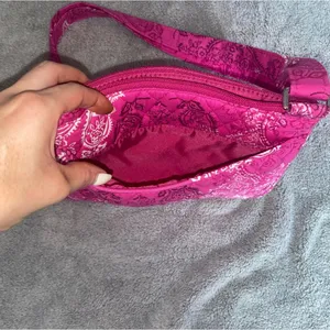 NWOT VERA BRADLEY Pink Paisley Print Crossbody Purse thumbnail 7