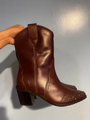 Frye Sara Studded Wingtip Western Boot 6.5 thumbnail 2