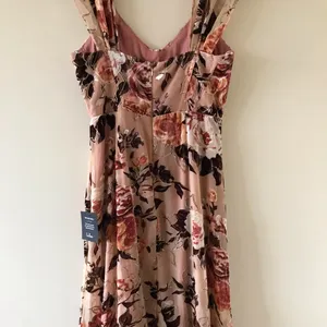 Composed Beauty Blush Pink Burnout Velvet Floral Midi Dress, NWT thumbnail 9