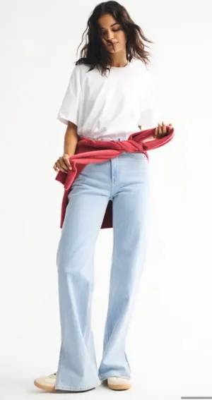 Abercrombie and Fitch jeans thumbnail 1