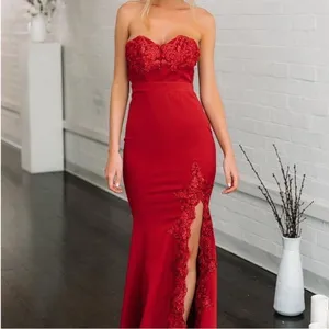 Hello Molly Svelte Lace Embroidered Maxi Dress | Red size 6‎ thumbnail 2