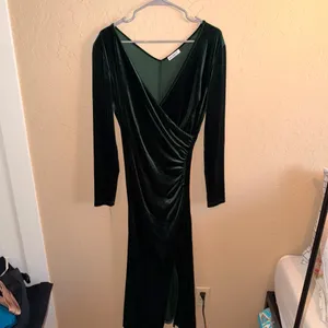 Velvet formal long dress Green Size L thumbnail 2