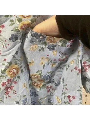 Vintage Blue Floral 90s collared button down short sleeve shirt y2k thumbnail 8