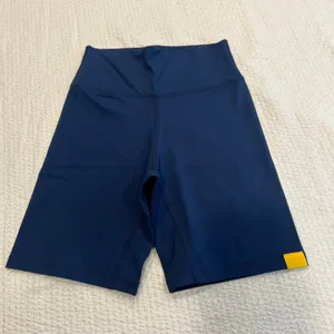Yellow label co. Navy blue shorts women XS thumbnail 1