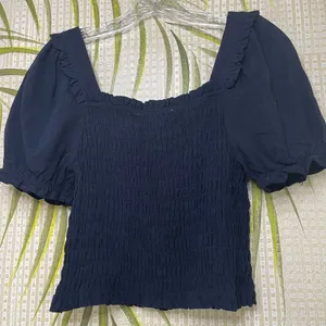 Monteau LA navy blue Square Neck shirred puff sleeve top Size M thumbnail 3