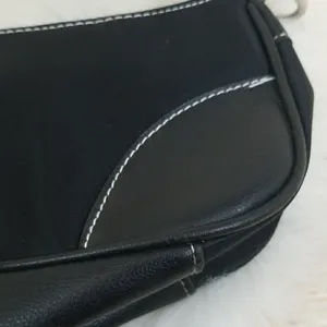Victoria's Secret NWOT small makeup bag black thumbnail 2
