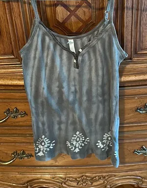 Top spaghetti straps fitted thumbnail 1