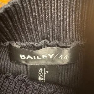BAILEY‎ 44 Black Ribbed Mock Neck Elbow Sleeve Knit Top Womens Size S thumbnail 3