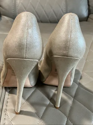 Badgley Mischka Ivory Champagne Satin Peep-Toe Heels with Crystal Bow Accent thumbnail 5