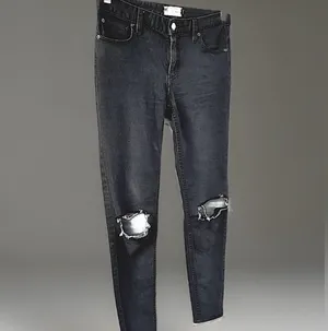 Free People High Rise Busted Skinny Stretch Carbon Jeans, 27 inseam/32 waist thumbnail 4