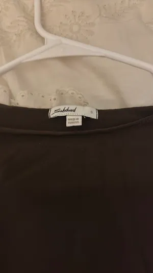 Subdued Scoop Neck Brown Long Sleeve thumbnail 3