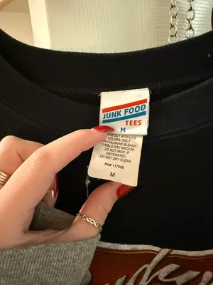 Budweiser Vintage  Sweatshirt thumbnail 2