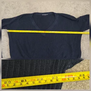Brandy Melville Cotton Navy Blue Ribbed Cropped V Neck Pullover Sweater One Size thumbnail 8