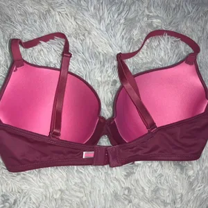 Victoria's Secret PINK Bra thumbnail 3