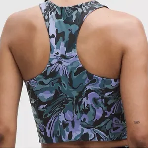 335. Lululemon sz 4 swift speed cropped tank b/c cup thumbnail 2