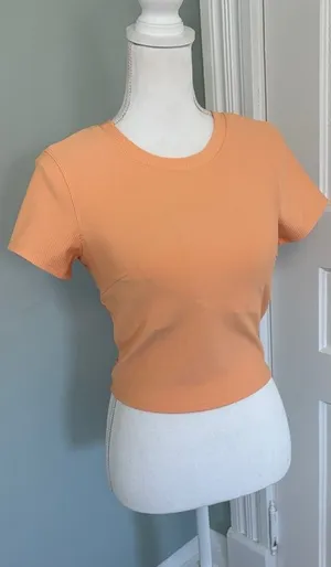 Move theology‎ Women's Orange Ribbed Top T-Shirt Size Medium thumbnail 1