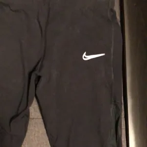 Nike Women’s Running Tights/Leggings Size Small Black/White thumbnail 2