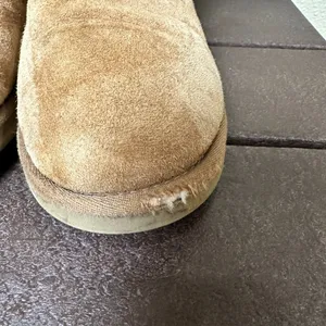 UGG Bailey Button Short Shearling Boots Booties Classic Chestnut Color - size 8 thumbnail 7