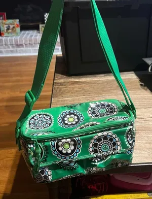 Vera Bradley CUPCAKES GREEN MINI COOLER Lunch‎ Snack Adjustable Strap green thumbnail 1