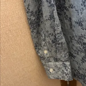 Ladies Levi's Blue Floral Shirt Medium thumbnail 3
