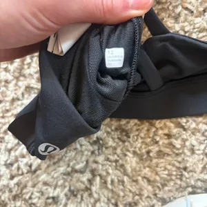 Lululemon Energy Bra in Black Medium Support, B–D Cups Size Women’s 12 - Large thumbnail 5
