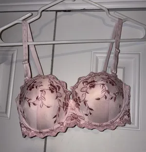 Pink Floral Bra Size 36 B thumbnail 1