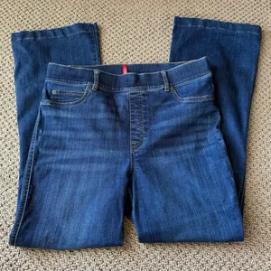 SPANX Everywear Flare Jeans in Authentic Blue Size XL 16 thumbnail 3