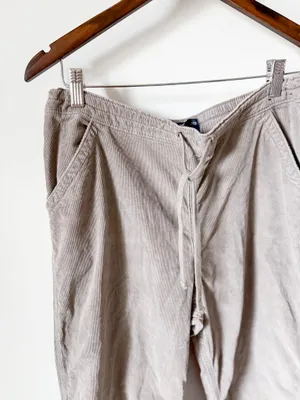 Hollister Adjustable Rise Parachute Baggy Corduroy Pants thumbnail 5