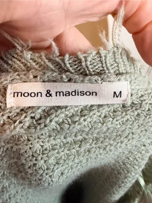 Moon & Madison Waffle Knit Crop Sweater Sage Green Distressed Hem Size M thumbnail 9