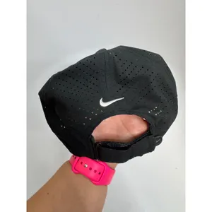 Nike Golf Hat Unisex OSFM Black Excellent Perforated Swoosh Adjustable Cap thumbnail 2