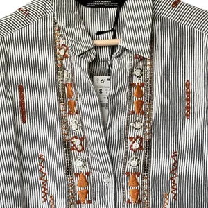NWT Zara Collection Button down Shirt S Striped Embroidered Embellished cotton thumbnail 7