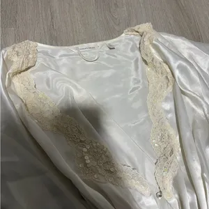 Vintage Victorias Secret Maxi Robe thumbnail 2