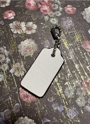 NWOT Coach Tag Key Chain Leather White With silver Hardware thumbnail 2