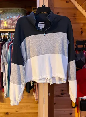 American Eagle Outfitters Cropped Pullover thumbnail 1