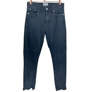 AGOLDE Toni‎ Mid Rise Straight Leg Jeans Black Distressed Hem Size 26 A133D-3002 thumbnail 4
