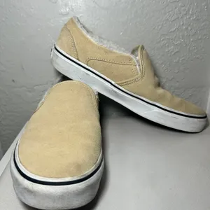 Vans Asher Womens Suede Slip On Fur Lined Shoes Size 8‎ Beige Comfort Casual thumbnail 1