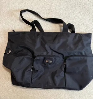 Vintage Tote Duffle Bag in Black thumbnail 1