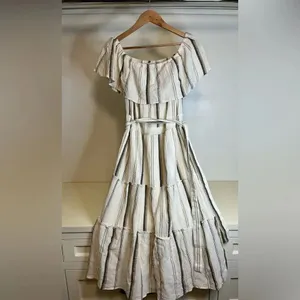 NWOT, Isaac Mizrahi belted dress size 12 thumbnail 4