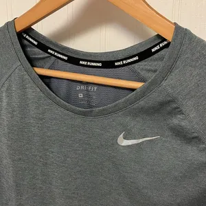 Nike Dri-fit Running Athletic Cut Short Sleeve T-Shirt Gray thumbnail 3