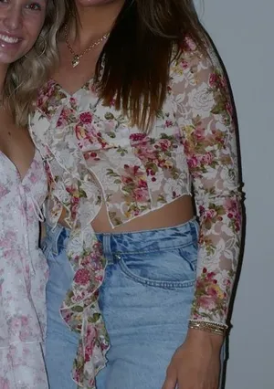 Boutique Top thumbnail 1