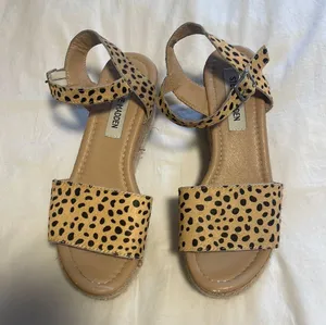Steve Madden platform sandal animal print thumbnail 1