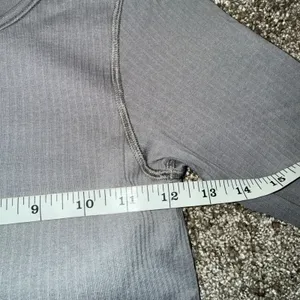 Lululemon Ebb‎ to Street Long Sleeve Women 4 Grey Excellent Ribbed Crop Top thumbnail 3