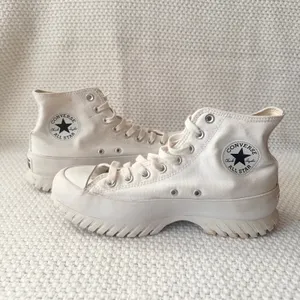 Converse Chuck Taylor White Lugged 2.0 A00871C Shoes Sneakers 10.5 W 8.5 M thumbnail 4