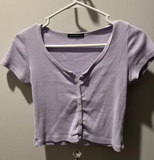 Crop Top thumbnail 1