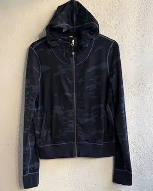 Lululemon Navy Camouflage Women's Jacket thumbnail 1