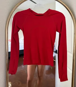 Lululemon Long Sleeve Top thumbnail 1